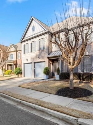 Mount Vernon Oaks Drive, Sandy Springs, GA 30328